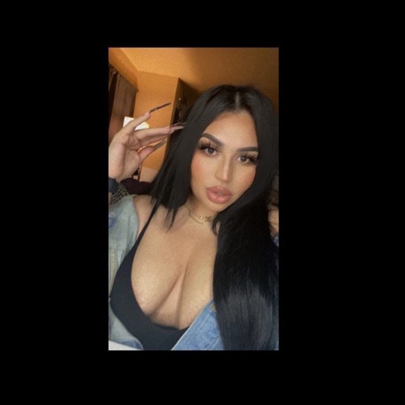 Meet your Posher, Celeste - Picture 1 of 1